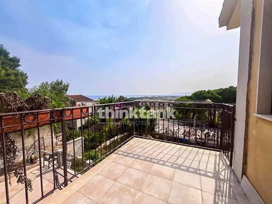 Immagine 49 di Villa in vendita  in Via Col Vento a Siracusa