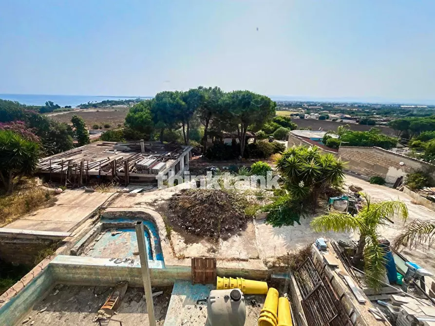Immagine 50 di Villa in vendita  in Via Col Vento a Siracusa