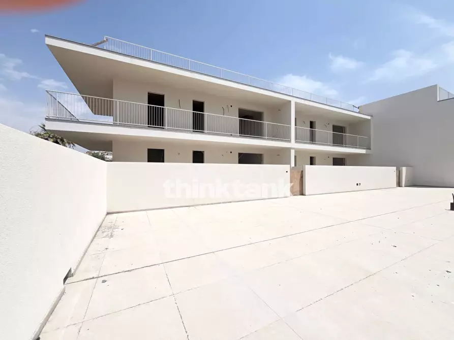 Immagine 10 di Appartamento in vendita  in Via F. Calvi a Scicli