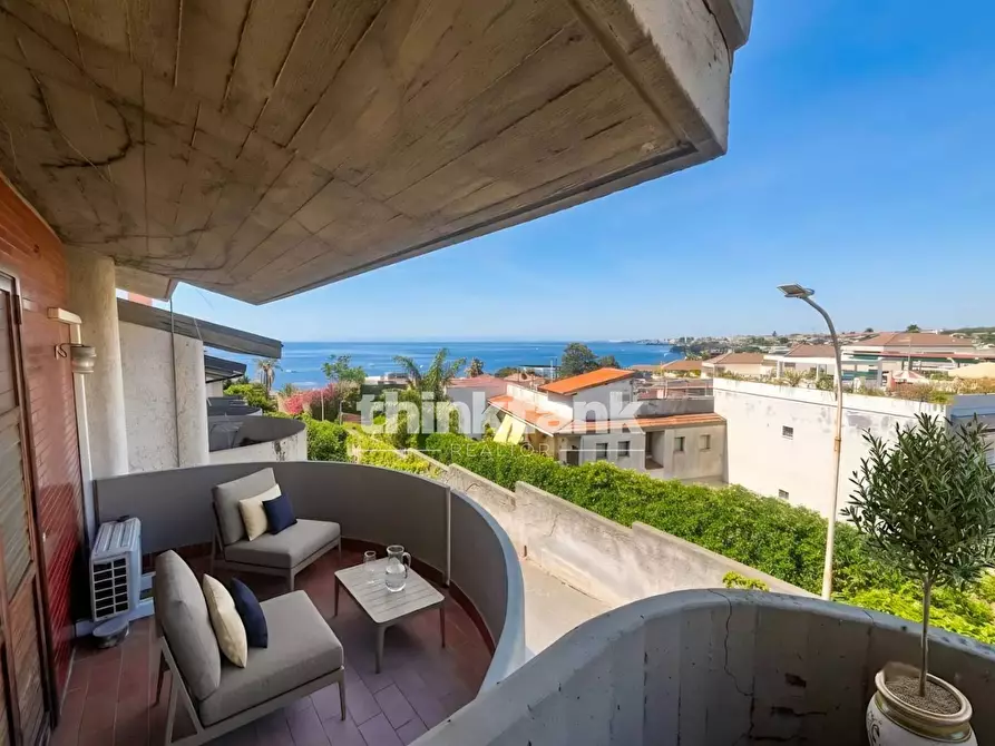Immagine 5 di Villa in vendita  in Via Antonello Da Messina a Catania