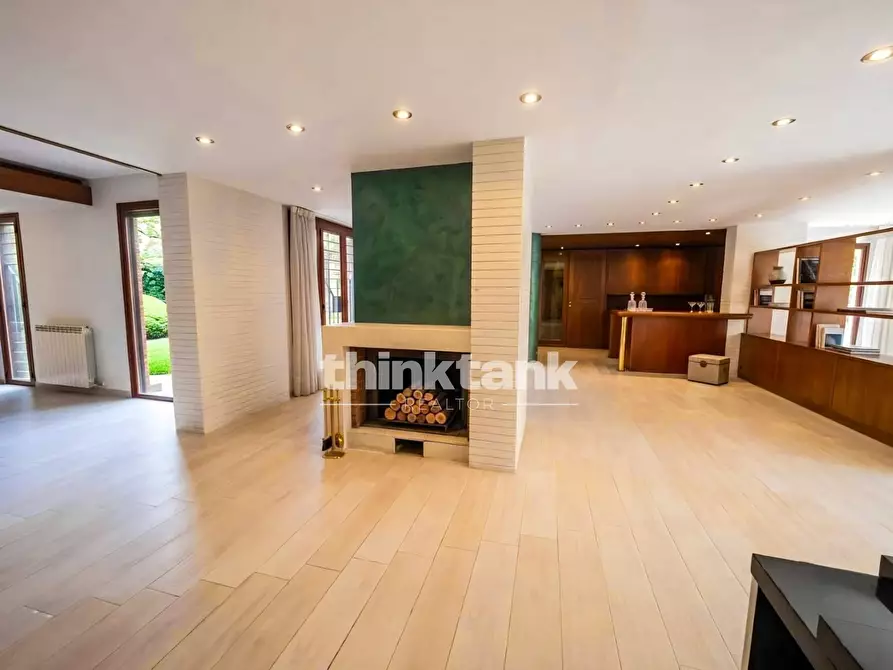 Immagine 20 di Villa in vendita  in Via Antonello Da Messina a Catania