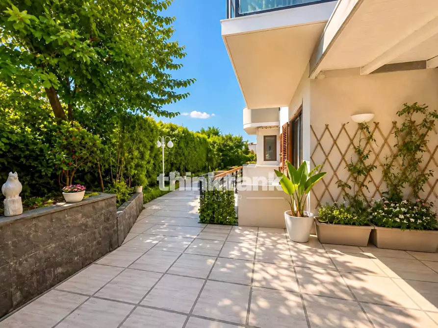 Immagine 25 di Villa in vendita  in Via Antonello Da Messina a Catania