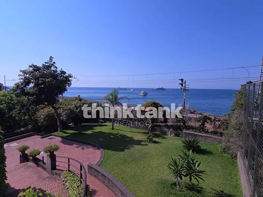 Immagine 5 di Appartamento in vendita  in Via Nazionale a Taormina