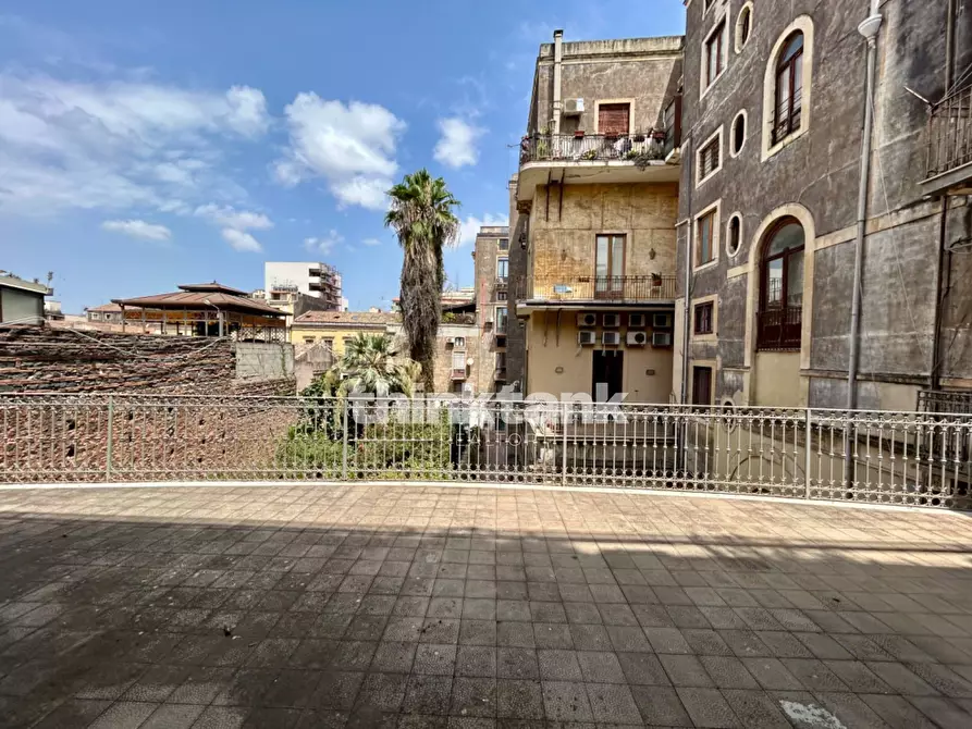 Immagine 36 di Appartamento in vendita  in Piazza iolanda 2 a Catania