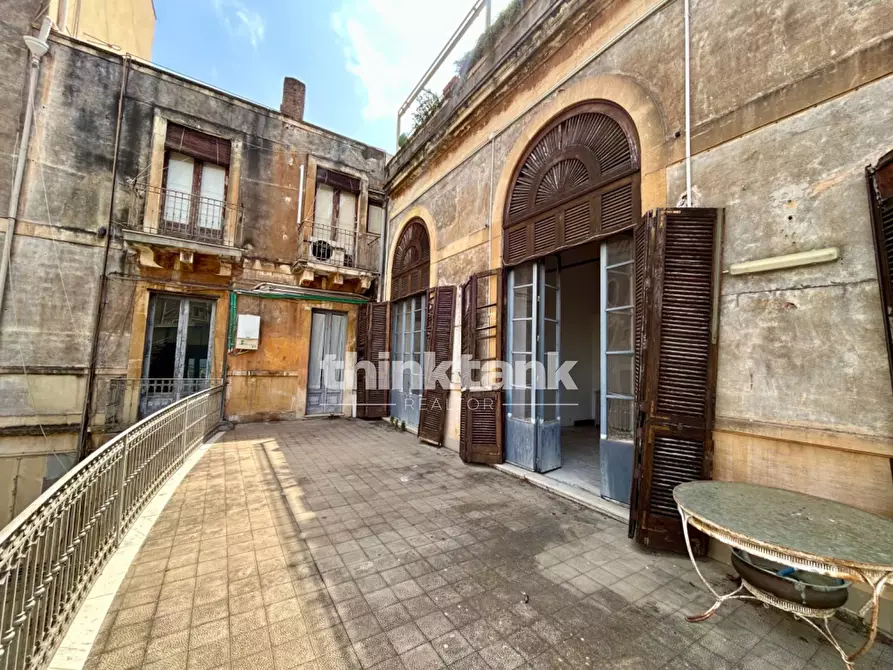 Immagine 39 di Appartamento in vendita  in Piazza iolanda 2 a Catania