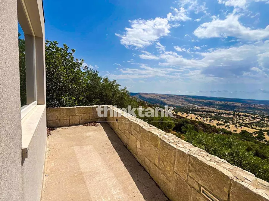 Immagine 31 di Villa in vendita  in SP81 SNC a Ragusa