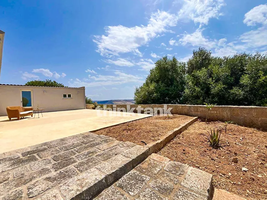 Immagine 5 di Villa in vendita  in SP81 SNC a Ragusa