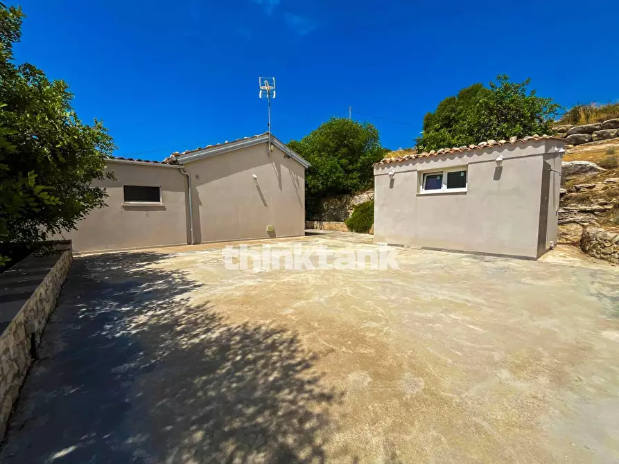 Immagine 36 di Villa in vendita  in SP81 SNC a Ragusa