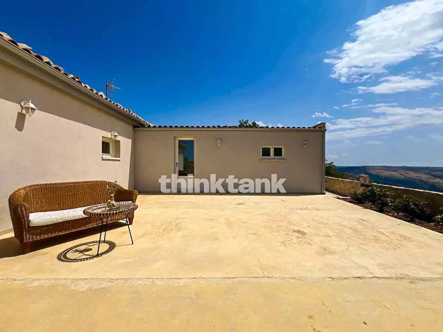 Immagine 6 di Villa in vendita  in SP81 SNC a Ragusa