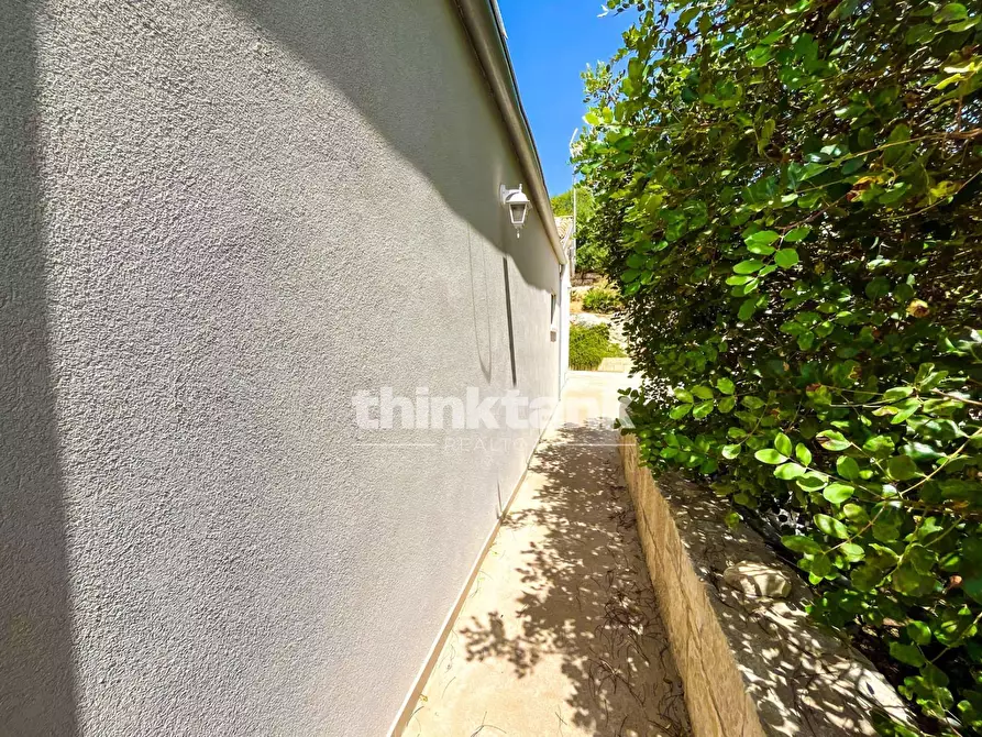 Immagine 32 di Villa in vendita  in SP81 SNC a Ragusa