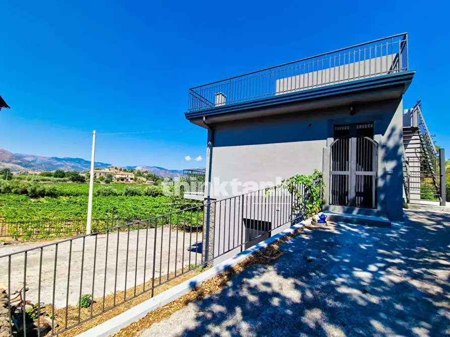 Immagine 4 di Villa in vendita  in Verzella a Castiglione Di Sicilia