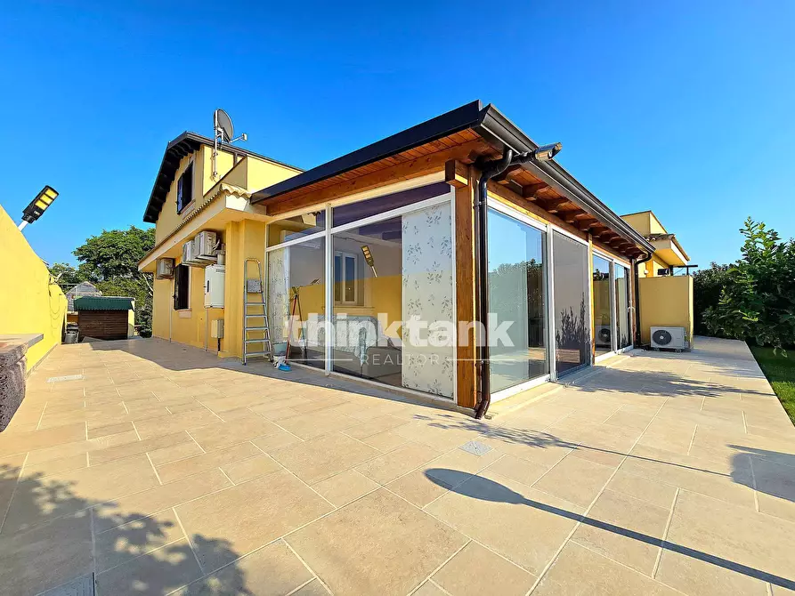 Immagine 46 di Villa in vendita  in Strada Provinciale 44 a Scicli
