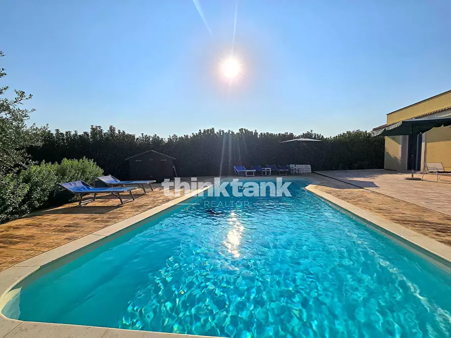 Immagine 4 di Villa in vendita  in Strada Provinciale 44 a Scicli