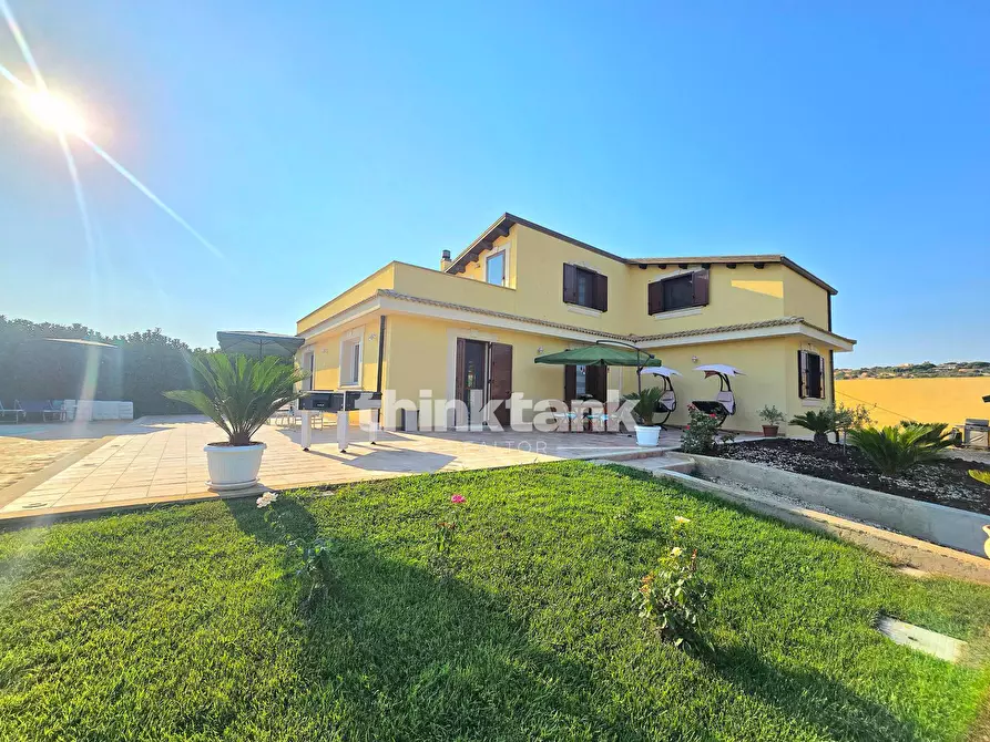 Immagine 49 di Villa in vendita  in Strada Provinciale 44 a Scicli