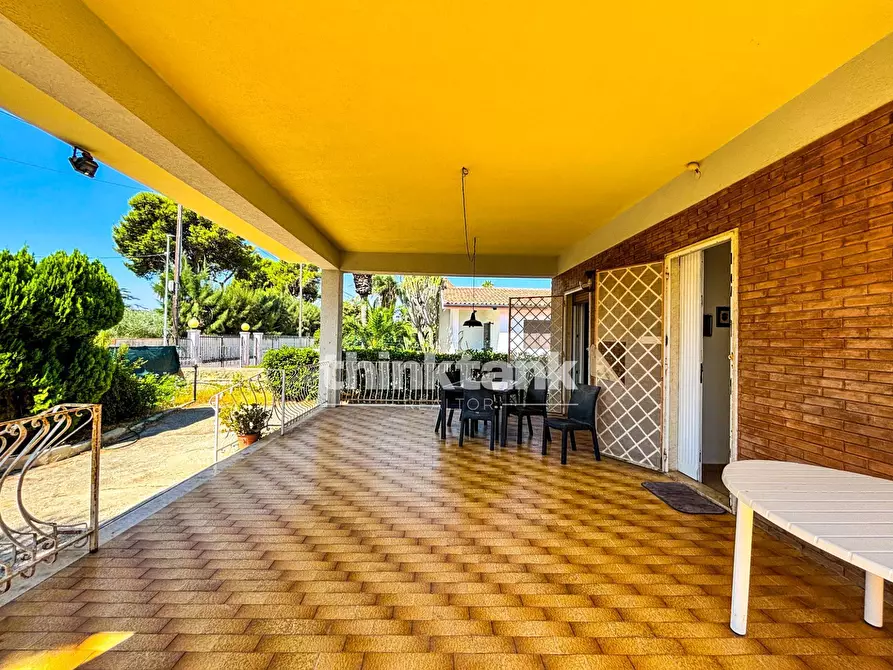Immagine 1 di Villa in vendita  in Via Prometeo a Siracusa