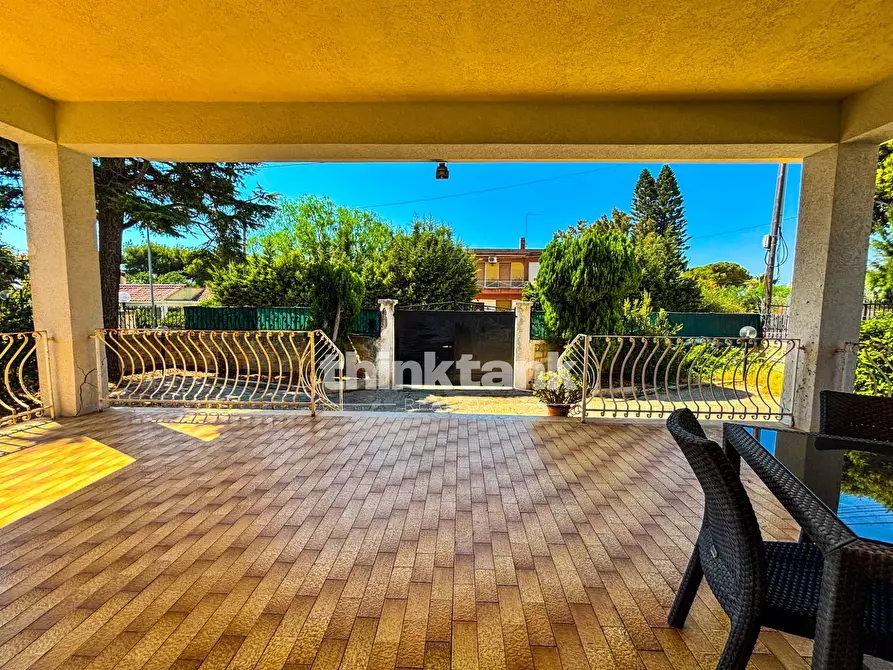 Immagine 4 di Villa in vendita  in Via Prometeo a Siracusa