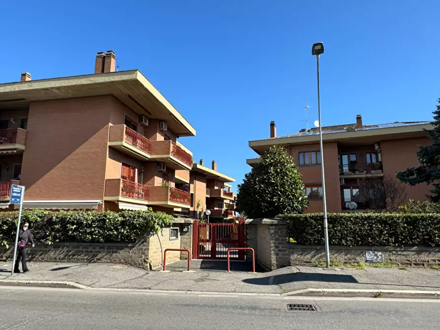 Immagine 1 di Attico in vendita  in Via Silvio Pellico 40 a Marino