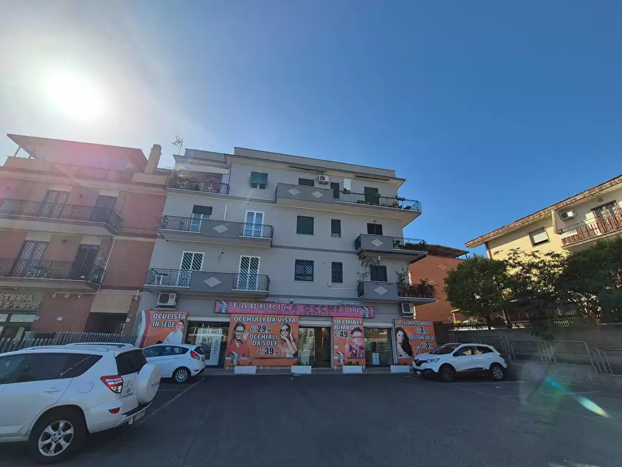 Immagine 1 di Appartamento in vendita  in via di carcaricola 10 a Roma