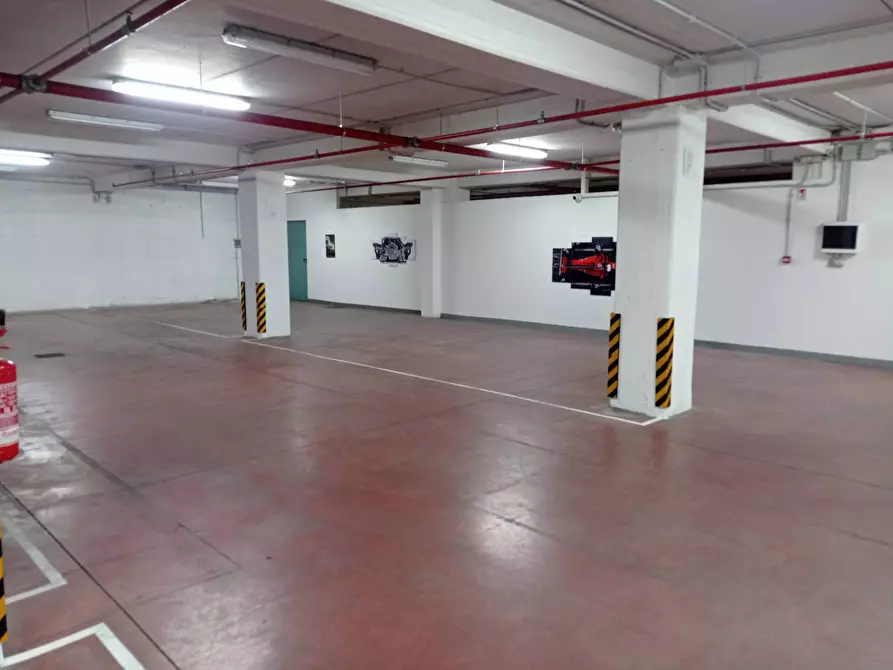 Immagine 5 di Locale commerciale in vendita  in via sciadonna 26 a Frascati