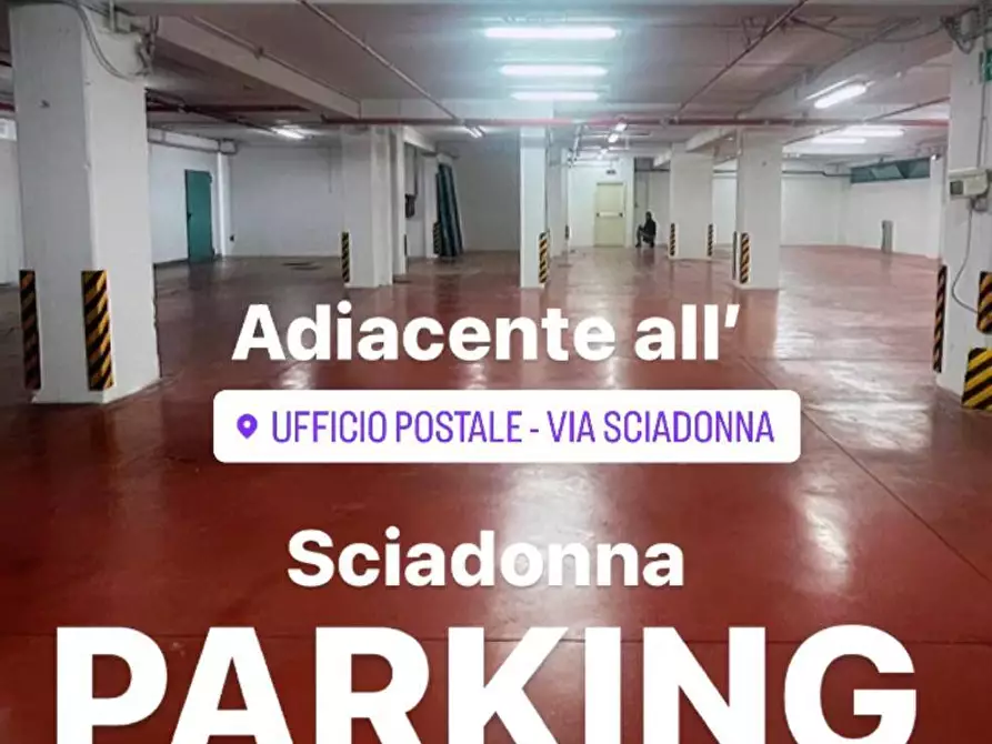 Immagine 20 di Locale commerciale in vendita  in via sciadonna 26 a Frascati