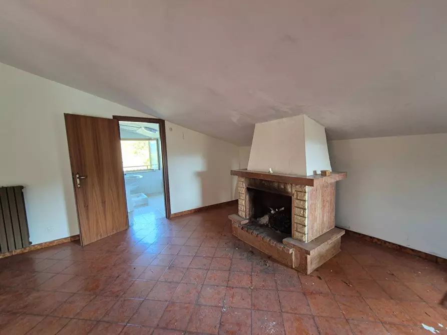 Immagine 8 di Appartamento in vendita  in via tostini 45 a Agosta