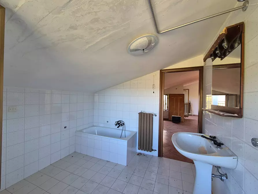 Immagine 20 di Appartamento in vendita  in via tostini 45 a Agosta