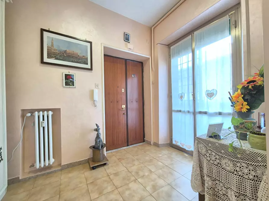 Immagine 1 di Appartamento in vendita  in via prenestina 129 a Roma