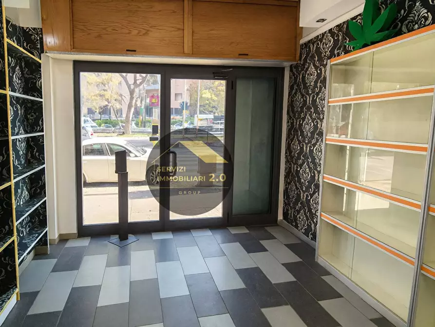 Immagine 6 di Locale commerciale in vendita  in Viale Palmiro Togliatti 209 a Roma