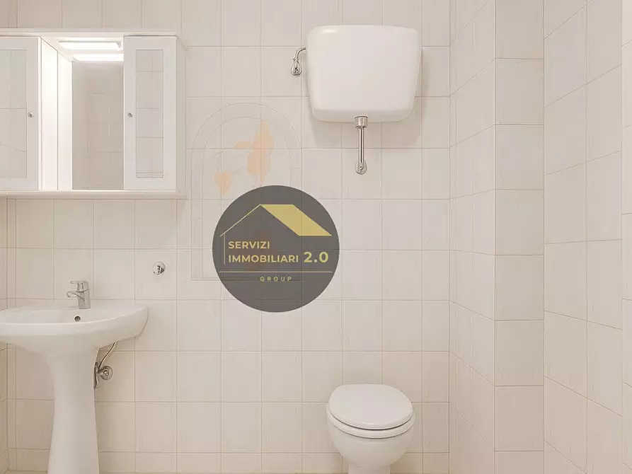 Immagine 19 di Appartamento in vendita  in viale trieste 31 a Agosta