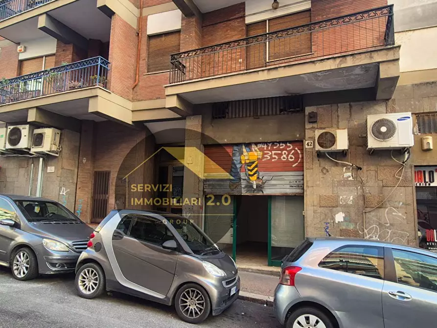 Immagine 2 di Locale commerciale in vendita  in VIA VACUNA 42 a Roma
