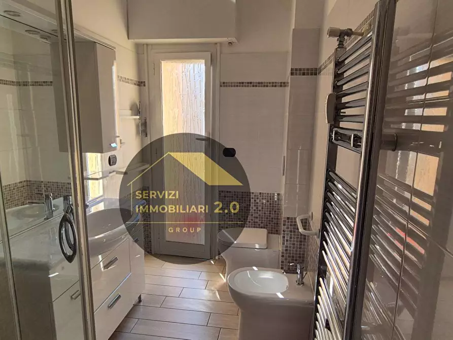 Immagine 13 di Appartamento in vendita  in Via Anghiari 3 a Roma