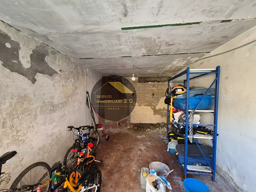 Immagine 9 di Box auto in vendita  in Via Acquaroni 103 a Roma