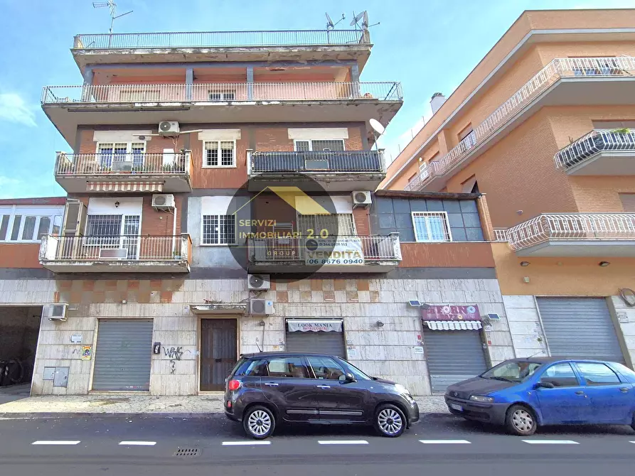 Immagine 10 di Box auto in vendita  in Via Acquaroni 103 a Roma