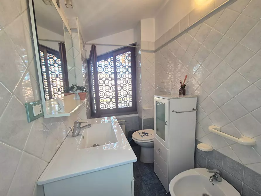 Immagine 22 di Appartamento in vendita  in Via Signiola 9 a Roma