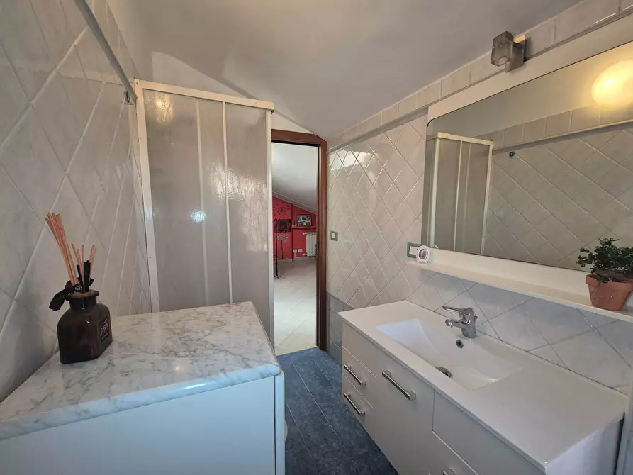 Immagine 23 di Appartamento in vendita  in Via Signiola 9 a Roma