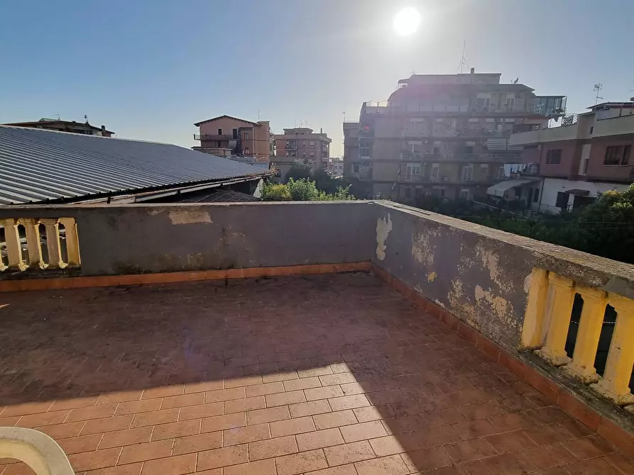 Immagine 16 di Appartamento in vendita  in via ortipoli a Roma