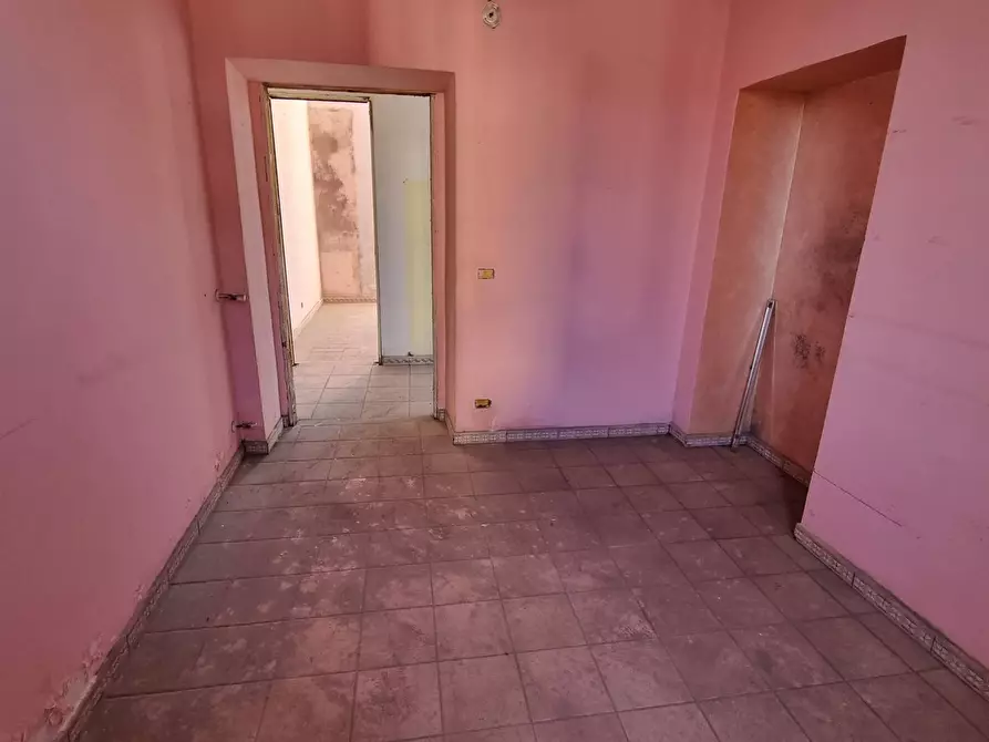 Immagine 18 di Appartamento in vendita  in via ortipoli a Roma