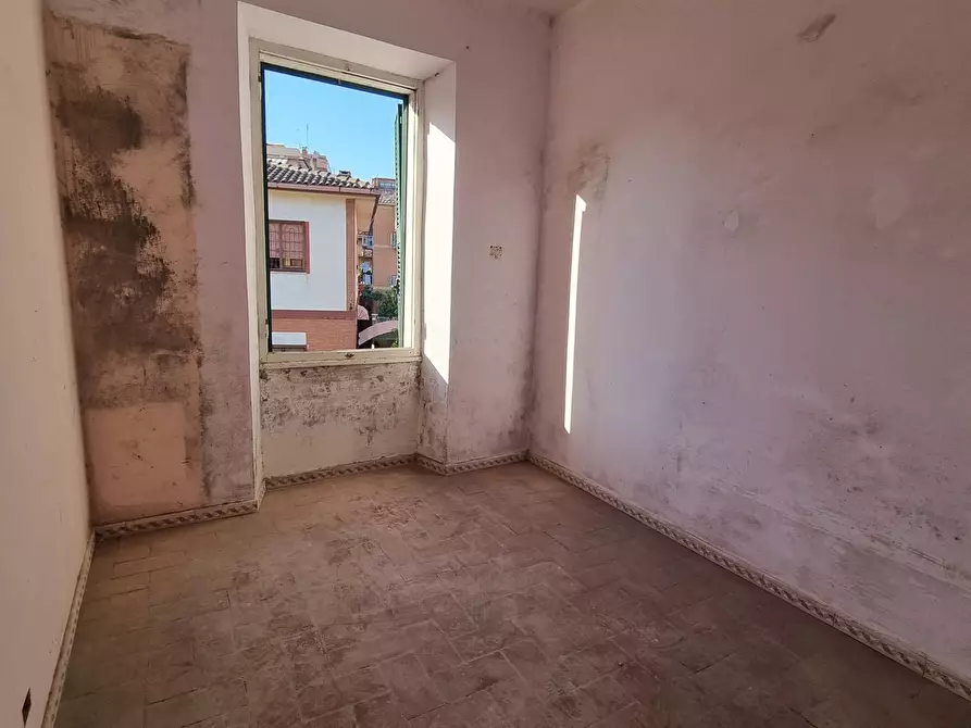 Immagine 20 di Appartamento in vendita  in via ortipoli a Roma