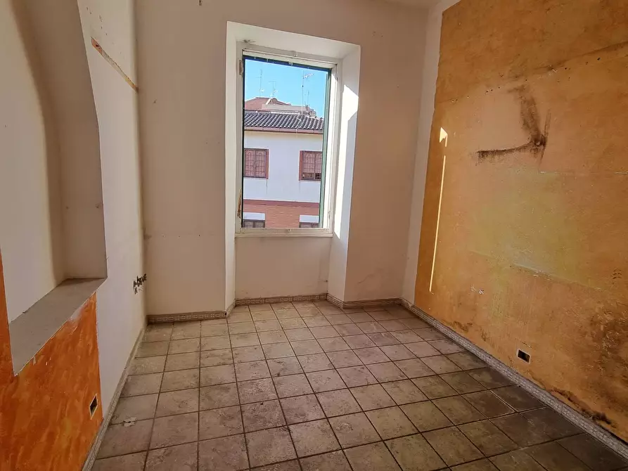 Immagine 24 di Appartamento in vendita  in via ortipoli a Roma