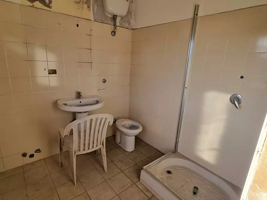 Immagine 27 di Appartamento in vendita  in via ortipoli a Roma