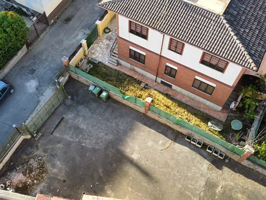 Immagine 38 di Appartamento in vendita  in via ortipoli a Roma