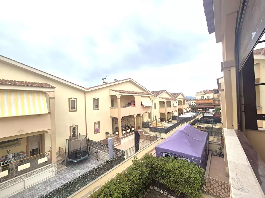 Immagine 4 di Appartamento in vendita  in Via Della Riserva Nuova 261 a Roma