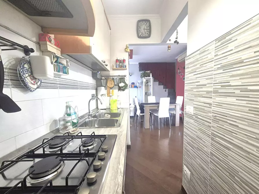 Immagine 9 di Appartamento in vendita  in Via Della Riserva Nuova 261 a Roma