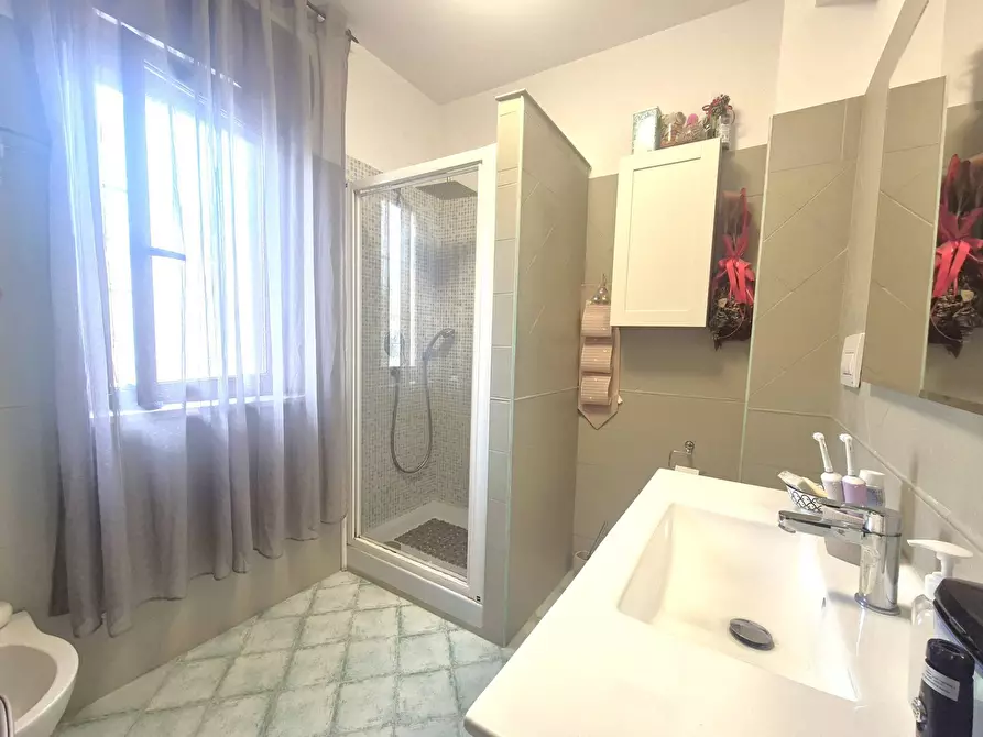 Immagine 11 di Appartamento in vendita  in Via Della Riserva Nuova 261 a Roma