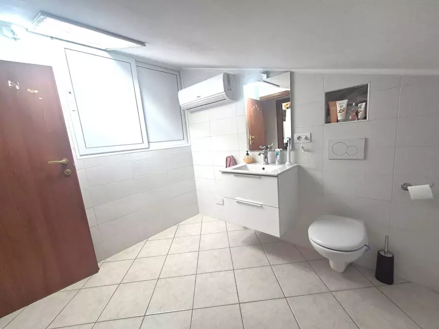 Immagine 16 di Appartamento in vendita  in Via Della Riserva Nuova 261 a Roma