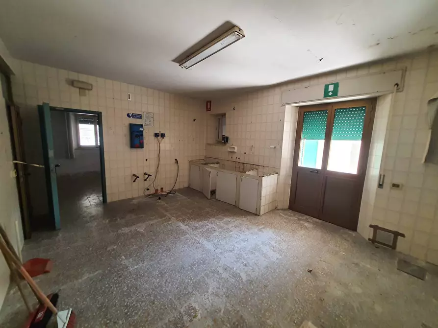 Immagine 13 di Albergo/B&B/Residence in vendita  in via giosuè carducci 10 a Chianciano Terme