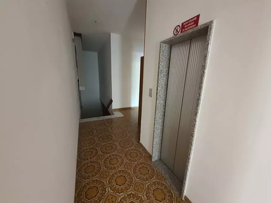 Immagine 24 di Albergo/B&B/Residence in vendita  in via giosuè carducci 10 a Chianciano Terme