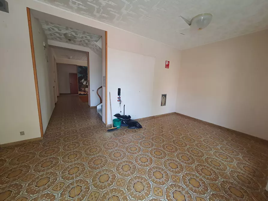 Immagine 28 di Albergo/B&B/Residence in vendita  in via giosuè carducci 10 a Chianciano Terme