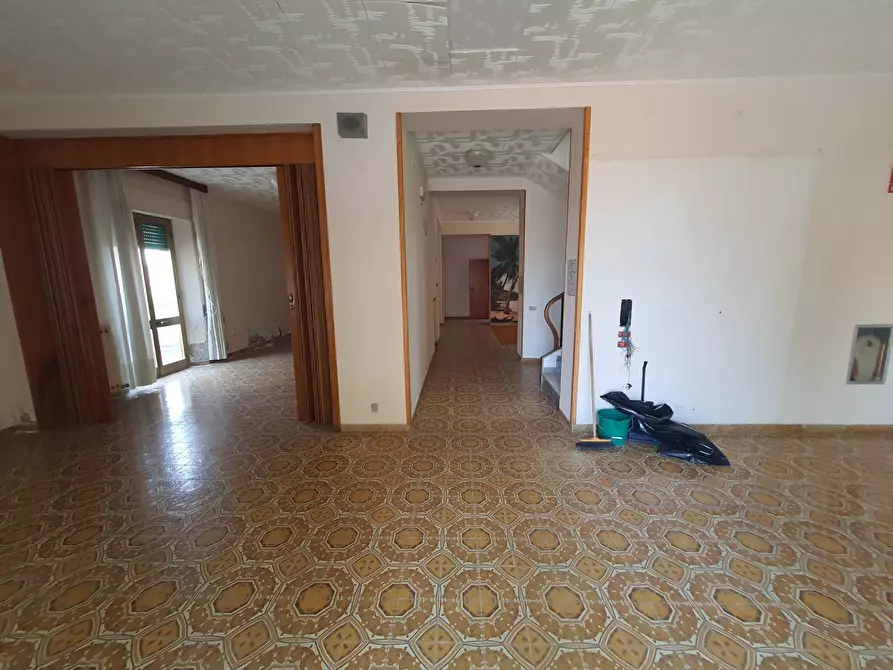 Immagine 30 di Albergo/B&B/Residence in vendita  in via giosuè carducci 10 a Chianciano Terme
