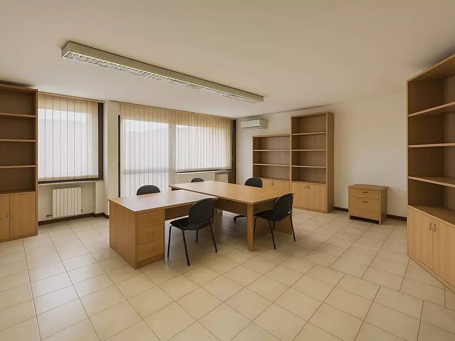 Immagine 16 di Appartamento in vendita  in Viale Giorgio Morandi 199 a Roma